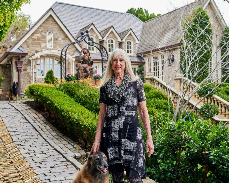 From an Unassuming Bungalow, She Created a ‘Micro Versailles’